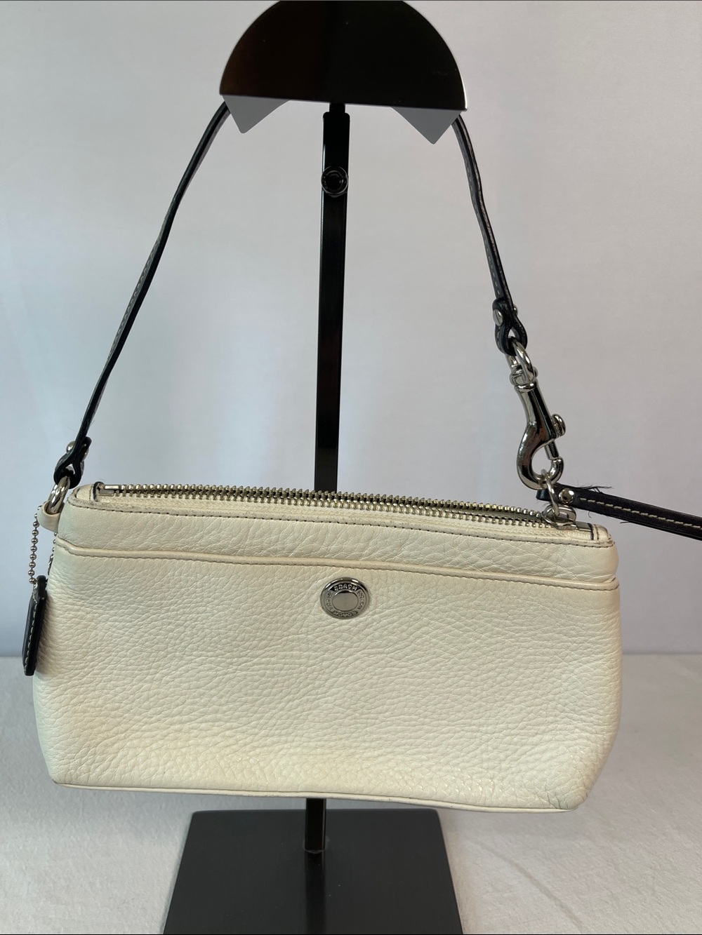 Vintage Y2K Coach Chalk Pebbled Leather Wristlet Shoulder Bag